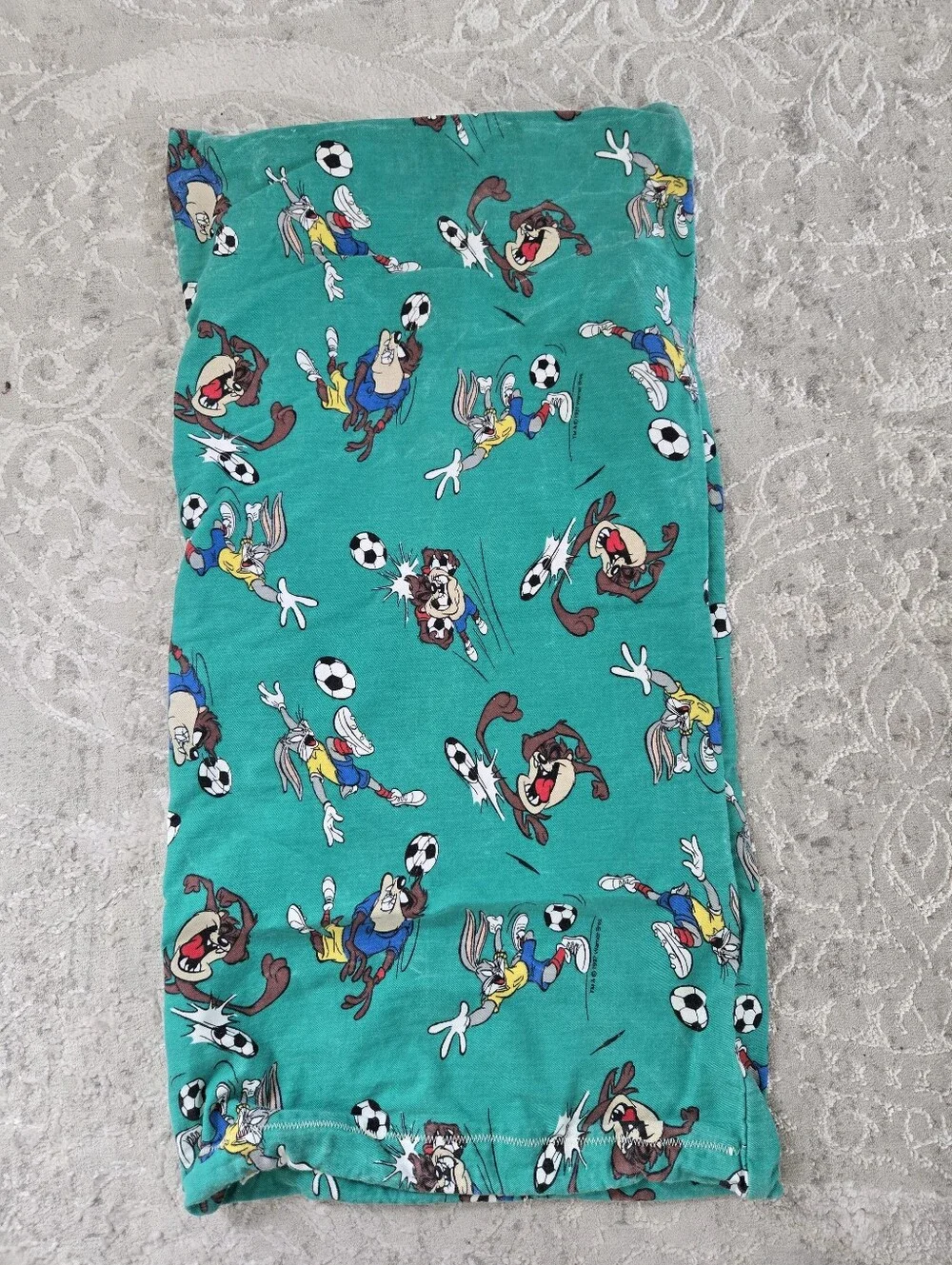 Vintage 90s Looney Tunes Tazmanian Devil Bugs Bunny Soccer Turquoise Pillowcase